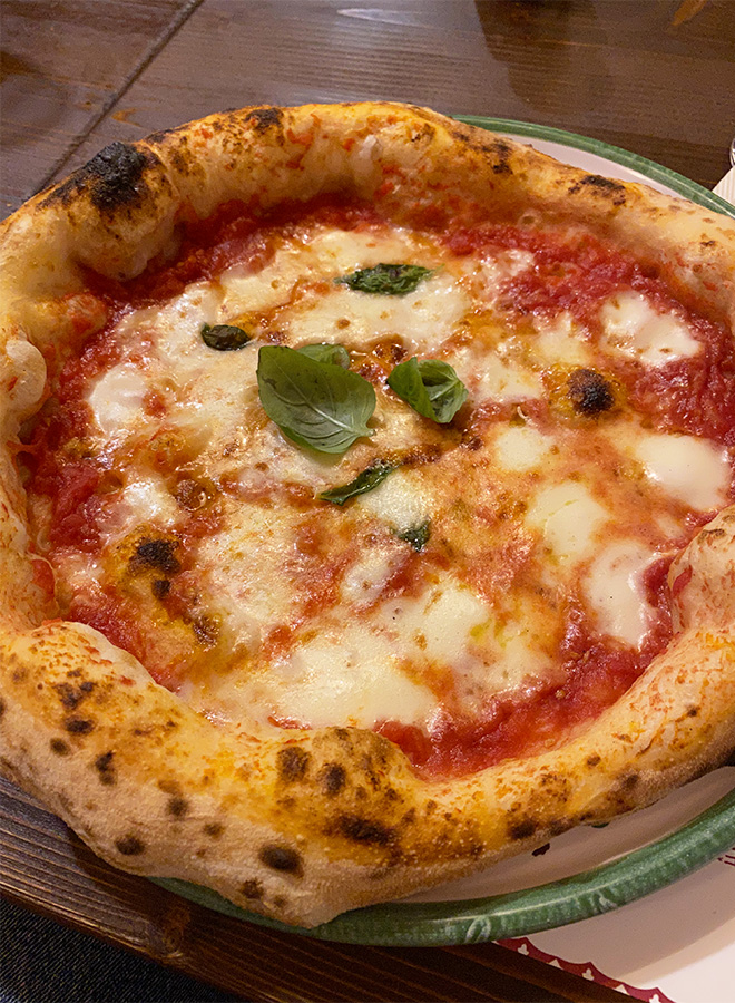 Pizza margherita la vera pizza napoletana